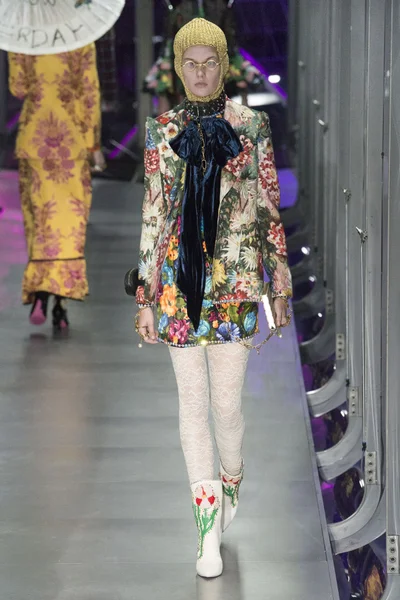 Look 7